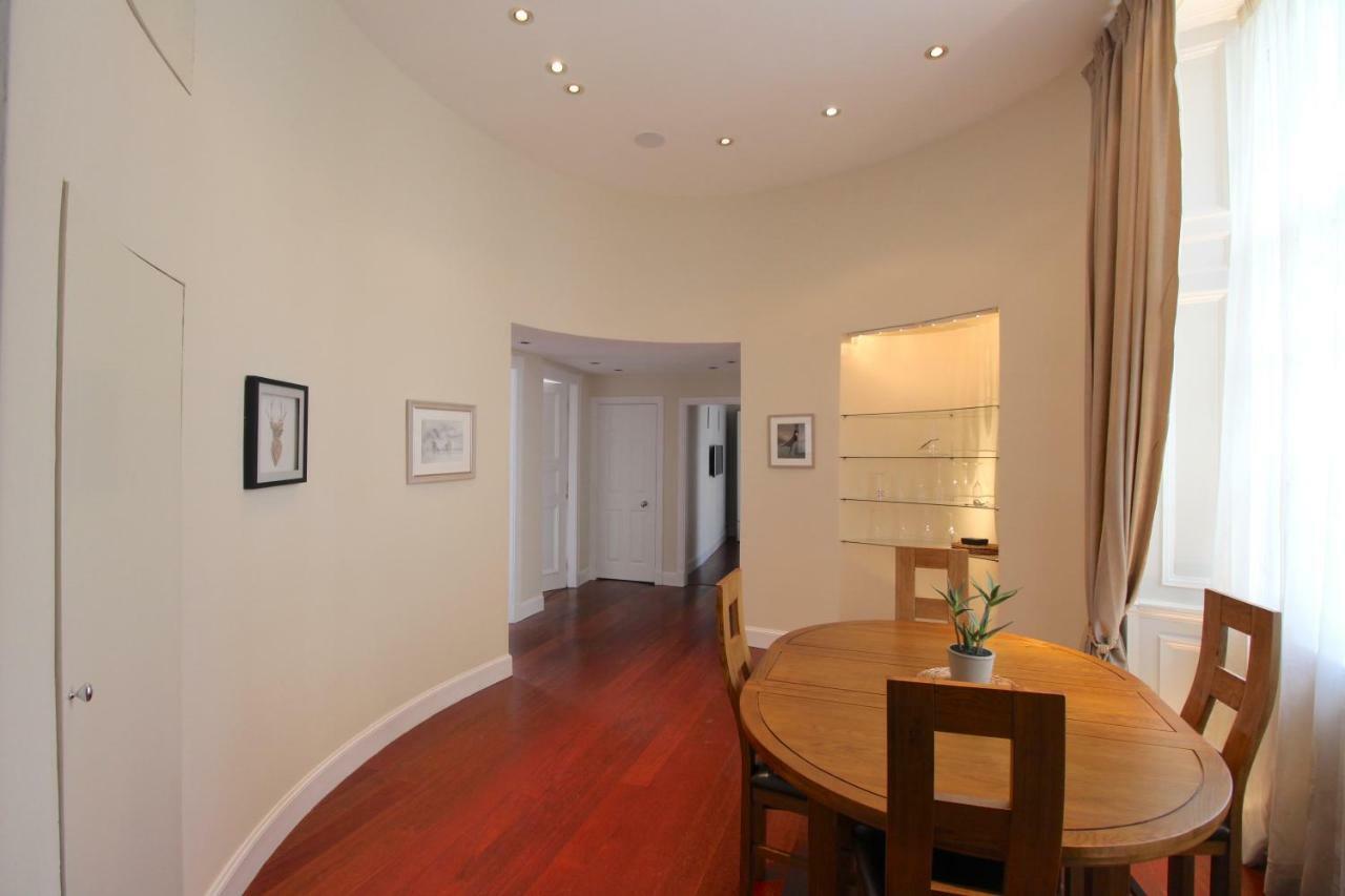Royal Mile Mansions By Edinburgh City Apartments المظهر الخارجي الصورة